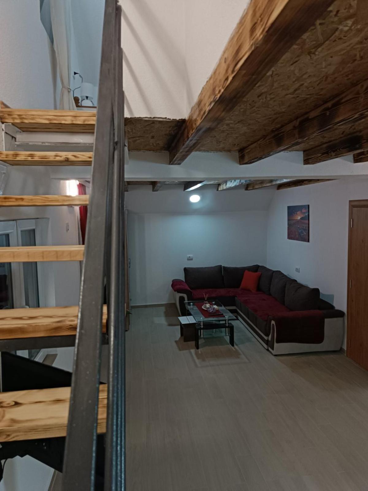 Apartmani Lena Plužine Rom bilde